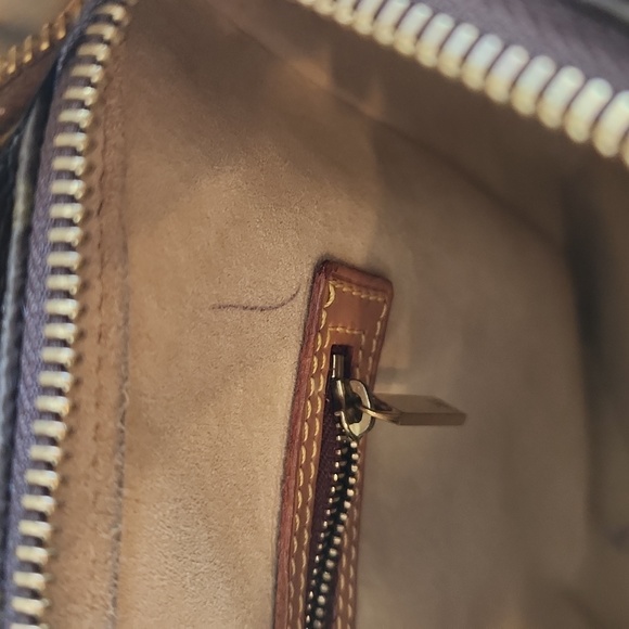 LOUIS VUITTON Monogram Looping GM Bag 2002 - Picture 14 of 17